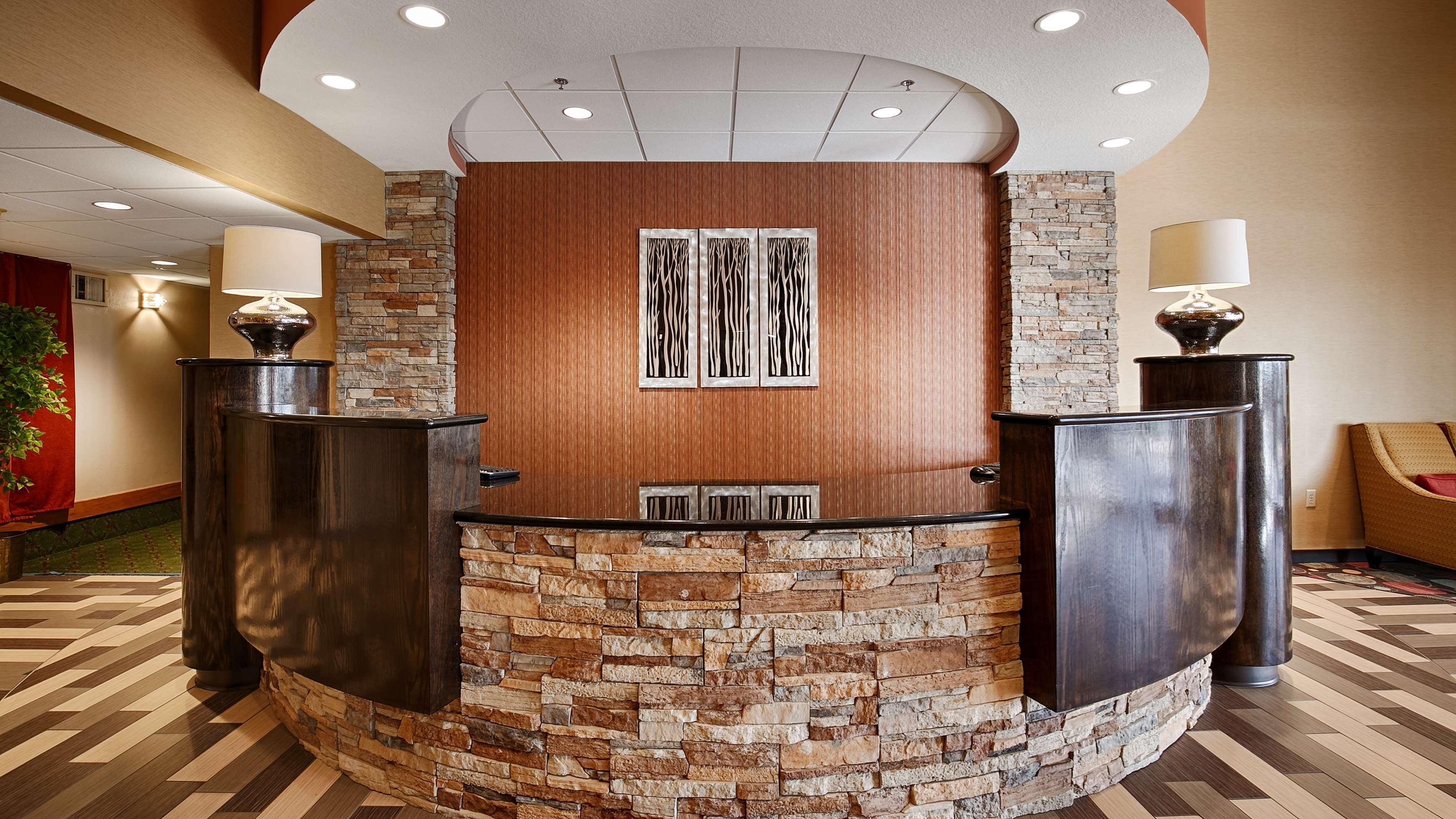 Best Western Luxbury Inn Форт Уейн Екстериор снимка