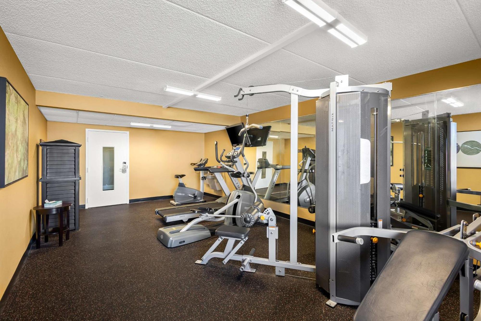 Best Western Luxbury Inn Форт Уейн Екстериор снимка