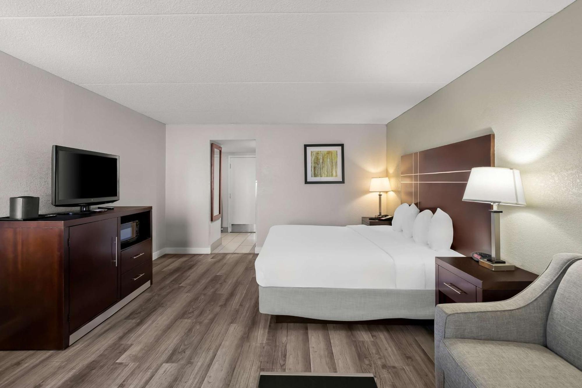 Best Western Luxbury Inn Форт Уейн Екстериор снимка
