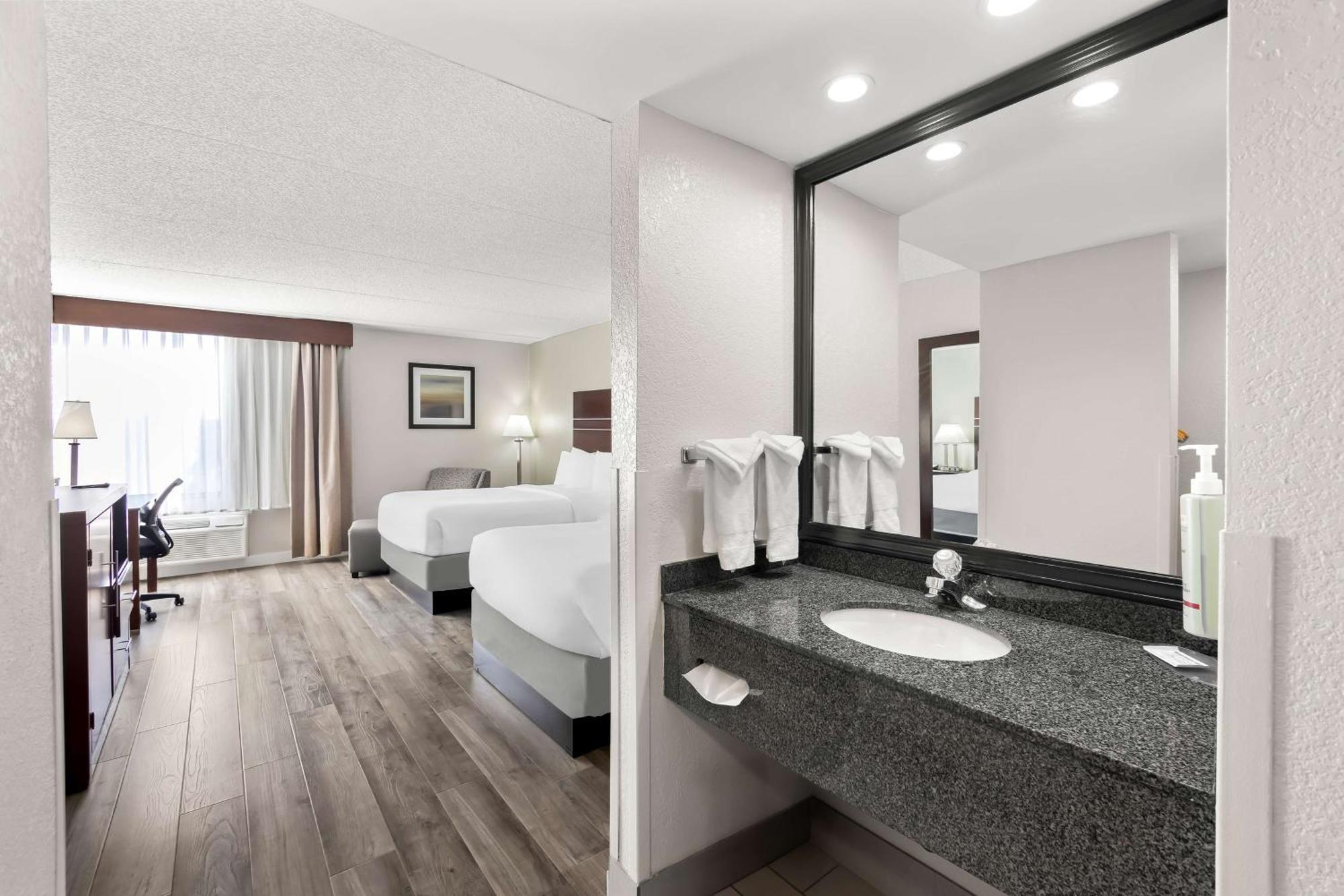 Best Western Luxbury Inn Форт Уейн Екстериор снимка