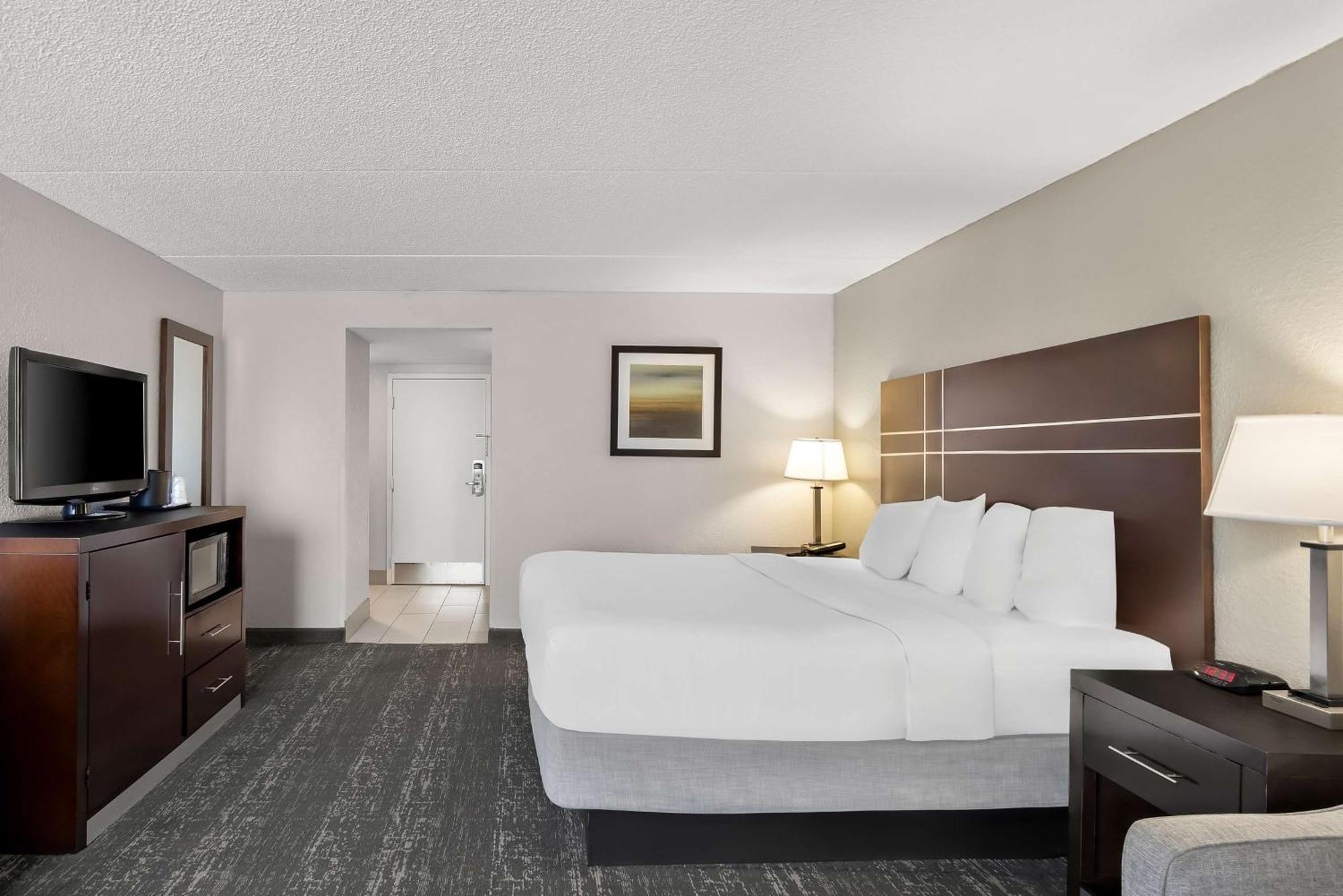 Best Western Luxbury Inn Форт Уейн Екстериор снимка