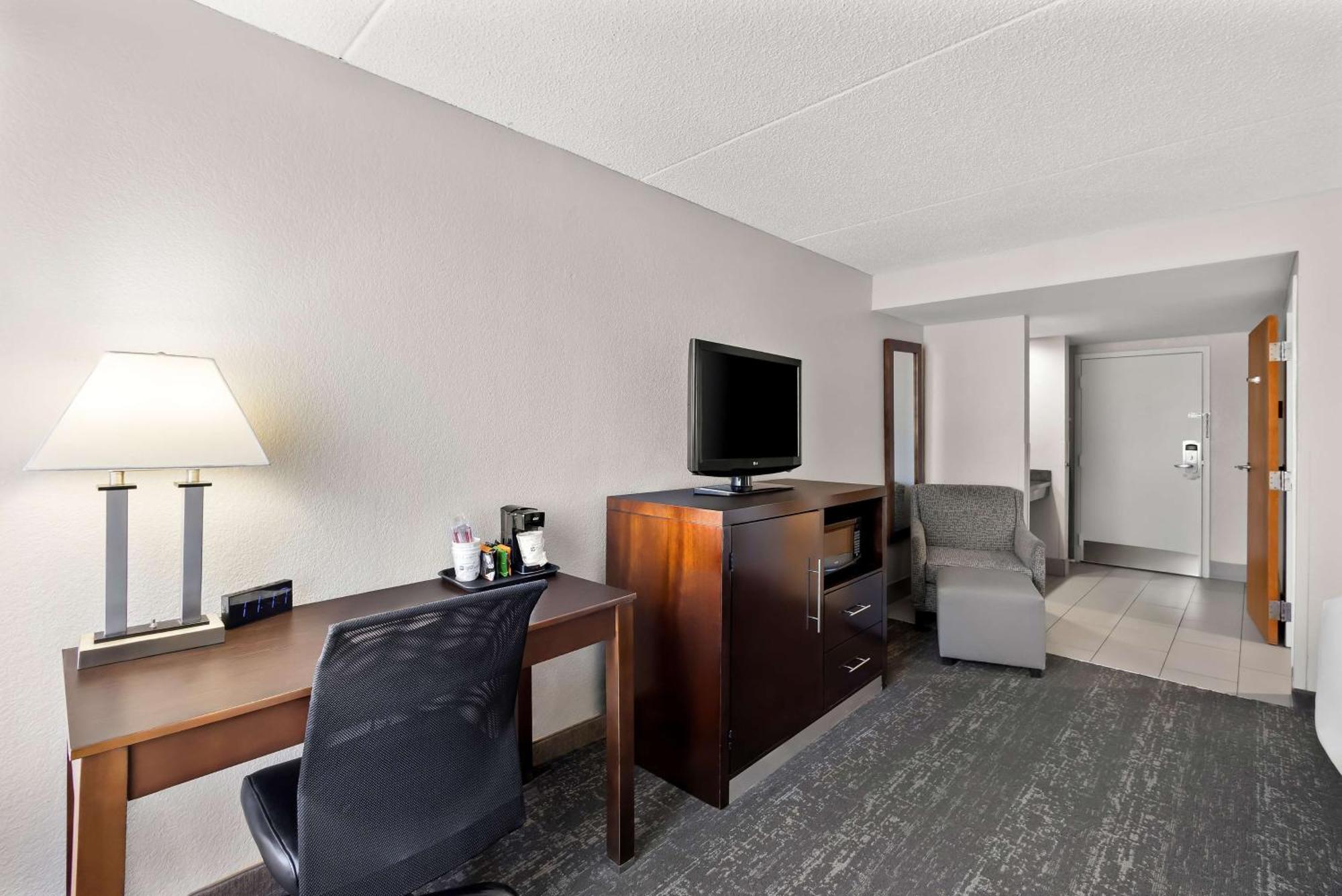 Best Western Luxbury Inn Форт Уейн Екстериор снимка