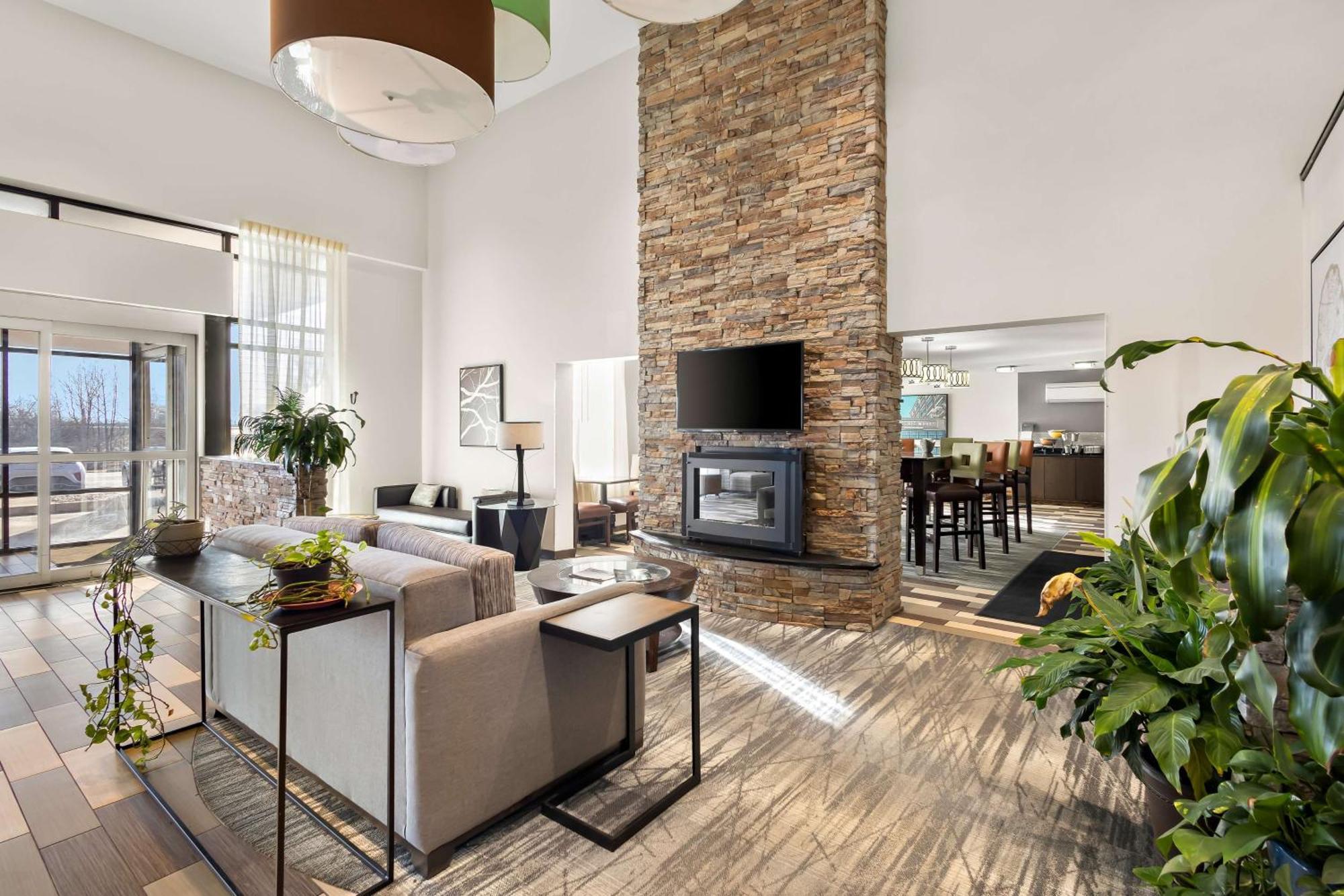Best Western Luxbury Inn Форт Уейн Екстериор снимка