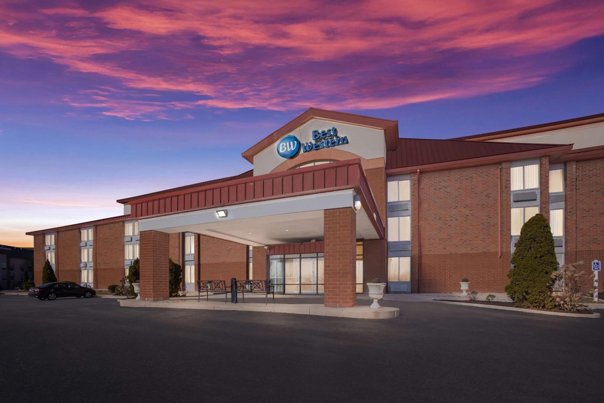 Best Western Luxbury Inn Форт Уейн Екстериор снимка